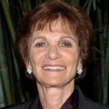 Dukakis lauds gov's wife for sharing struggle