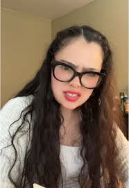 Diane Camacho (@dianemc_)