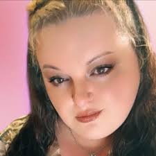 Are Laurel and person getting married?