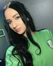 Brittany Vicks's Instagram, Twitter & Facebook