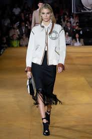 10 Of Kendall Jenner S Best Runway Moments