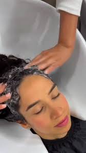 Estamos en San Cristobal Tachira, pero también te podemos asesorar Via web,  tenemos la capacidad de hacer un diagnóstico capilar y de esta manera poder  indicarte qué tratamiento necesitas, y que tono