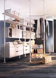 Scegli dove sistemare ripiani e specchi e ogni accessorio per organizzare i vestiti. Cabine Armadio Progettiamo Insieme Lo Spazio Cose Di Casa Ikea Closet Ikea Home Ikea Catalog