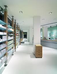 Large And Well Lit Drug Store City Lighting Products Www Facebook Com Citylightingproducts Apotheke Raumgestaltung Architektur