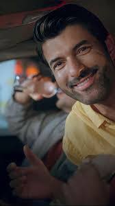 Cristiana Dearbin's Instagram, Twitter & Facebook