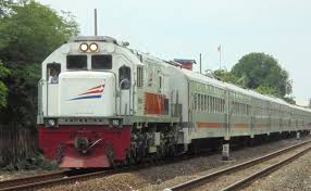 Kami ingat masih harus mendatangi kayangan api dan air terjun kedung peti. Jadwal Harga Tiket Kereta Api Dari Stasiun Bojonegoro Suarabojonegoro Com