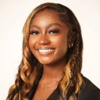 Kayla Dodds's Instagram, Twitter & Facebook