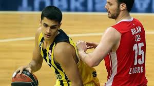 Fenerbahçe'de zeljko obradovic'in tepki gösterdiği ömer faruk yurtseven, fenerbahçe'den ayrılmaya karar verdim. Omer Faruk Rekorlari Alt Ust Etti Eurosport
