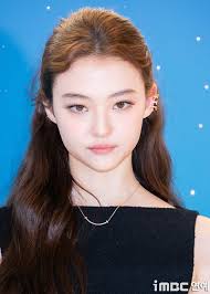 MEOVV MEMBER ELLA ATTENDED TIFFANY AND CO'S HOUSE OF ICON POP UP.