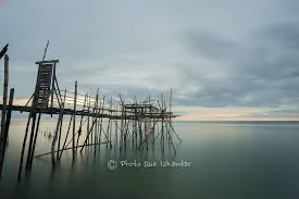 Daerah ini terletak di tenggara muar, barat daya kluang, timur laut pontian dan selatan segamat. Langgai Kg Sungai Lurus Batu Pahat Johor Darul Takzim Flickr
