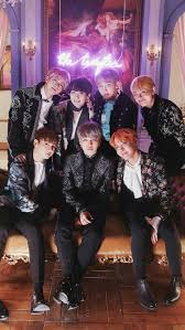 Why Does This Look Like A Family Photo And Jimin Is Miserable About It K Bts Jungkook Bts Photo Bts Wallpaper