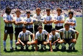Información sobre la selección de fútbol de argentina incluyendo títulos obtenidos, grandes jugadores, colores, fotos de las camisetas y participaciones en los mundiales. Argentina 1986 Argentina Seleccion Argentina De Futbol Equipo De Futbol