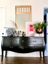 How To Style Traditional Furniture In A Modern Way Home Decor Styles Traditional Furniture Traditional Decor