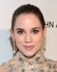 How to Rock a Pair of Pearl Earrings with Diamonds