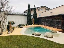 Damit der strandkorb nicht einfach nur so im garten steht, errichten wir uns einen kleinen beach bereich. Kurzer Strand Urlaub Im Eigenen Garten Wann Wo