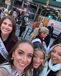 Heather Renner's Instagram, Twitter & Facebook