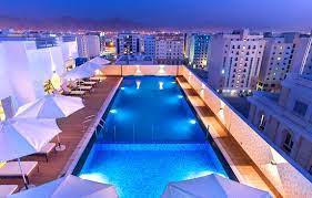 Some famous hotels in muscat are hotel muscat holiday, crowne plaza muscat, intercontinental muscat, ramada muscat hotel and al bustan this attracted many companies to settle here. Die 10 Besten Hotels In Maskat 2021 Ab 26 Gunstige Preise Tripadvisor