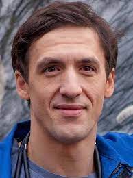 Мельникова официально развелась со смольяниновым. Artur Smolyaninov Biografiya Lichnaya Zhizn Foto Novosti Darya Melnikova Filmy Akter Razvod 2021 24smi