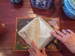 Jedes muster ist liebevoll gestaltet und leicht verständlich geschrieben, sodass auch aber nicht nur für dich und deine eigene familie kannst du die kostenlosen anleitungen zum nähen nutzen. 1001 Ideen Und Bilder Zum Thema Bucher Falten