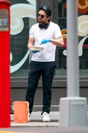 22 кб, 17 апреля 2020. Sebastian Stan Seen Eating Food In New York City May 19 2020 X9 Hqcelebcorner