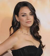 A few celebs like mila kunis, demi moore and kate. What Is Heterochromia And Which Celebrities Have Different Coloured Eyes From Alice Eve And Mila Kunis To Paris Hilton