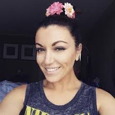 Lori Wilkins's Instagram, Twitter & Facebook