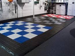 Interlocking Plastic Floor Tiles For Custom Garage Floor Flooring Ideas Floor Design Trends Plastic Flooring Garage Tile Garage Floor Tiles