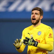 Im nachholspiel gegen jahn regensburg feierten die kieler am donnerstag nach. Wegen Corona Und Quarantane Kiel Gegen Regensburg Abgesetzt Fussball