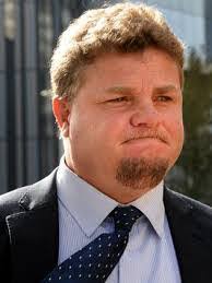 Peter Braddock's Instagram, Twitter & Facebook