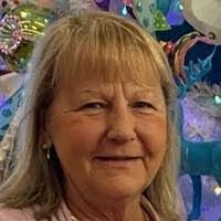 Lillian Eckert's Instagram, Twitter & Facebook