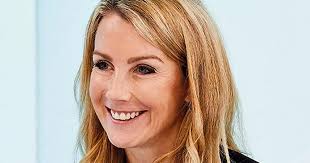 Asos finance director to step down in surprise move