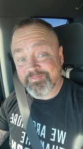 OK so I've been dabbling with the carnivore diet for a few months. I've  lost over 10 kg but I love my Red Bull and my chocolate and my crisps😬 .  Now