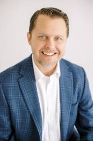 H E A N K O F T R A D IT IO N A N D P R O G R E S S