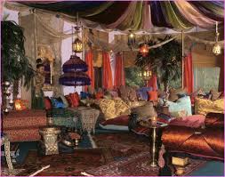 ¿quieres sorprender a tus invitados con la decoración hinchable más original para tu fiesta? Decoracion Hippie Aires Desenfadados Y Llenos De Color