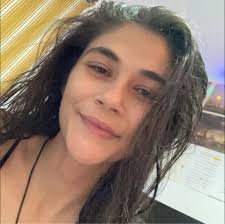 you and ur sister look alike” huh?! really?! weird its almost like she's my  sister