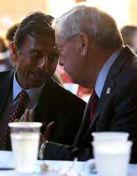 Tuesday's Polls: Gov. Branstad Comfortable in Iowa