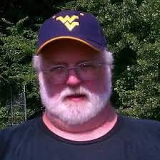 How to compensate for a weak middle hitter in volleyball?