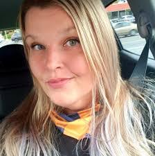 Jessica Ide's Instagram, Twitter & Facebook