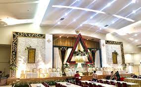 Dekorasi pelaminan full gebyok ala desi. Isye Decoration Wedding Decoration Aka Dekorasi Pelaminan Batak Modern Modifikasi Dekorasi Pernikahan Dekorasi Perkawinan Tempat Pernikahan