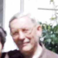 Carl Arns's Instagram, Twitter & Facebook