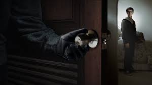 The open house is was released for streaming in the usa on january 19, 2018. Open House Netflix Offizielle Webseite