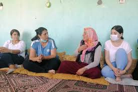 Üretim yelpazemizde;yün,ipek,keten,kaşmir,alpaka,angora,rami vb.% i̇pek kalitelerimiz;%100 ipek,ipek/viskon,ipek/floş,ipek/pamuk,ipek/bamboo,ipek/soya vb.karışımlarda ve 60/400 gr./m2 aralığındadır. Ipek Er In Babasi Fuat Er Annesi Bugun Ben Dayanamiyorum Intihar Edecegim Dedi Evrensel