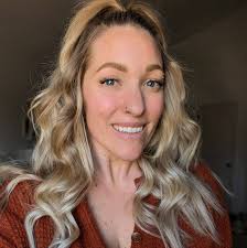 Wanting to start Somatic Experiencing with someone… I've been recommended  for medical trauma reasons… anyone have local recs or how to find someone  good?