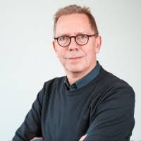 40+ "Robert Langenberg" profiles