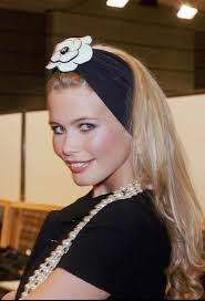 If you love Chanel, please join our sister Chanel Group! ❤ @everyone  @highlight