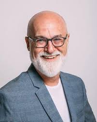 The Seer Expanded Edition: The Prophetic Power of Visions, Dreams and Open  Heavens: Goll, James W., Chironna, Mark: 9780768441109: Amazon.com: Books