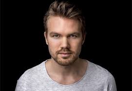 Tempo Giusto Music & Downloads