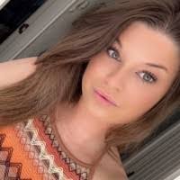 Kim Schutte's Instagram, Twitter & Facebook