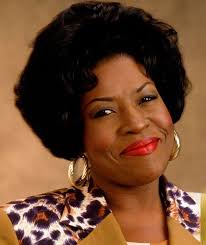 Who was a better commander, Colonel Henry Blake or Colonel Sherman Potter?