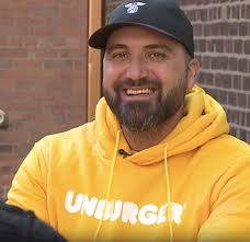 Dearborn rallies behind plant-based restaurant after owner's health scare